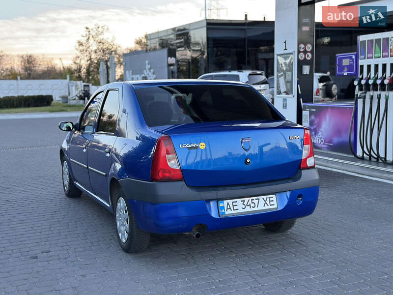 Седан Dacia Logan 2006 в Днепре