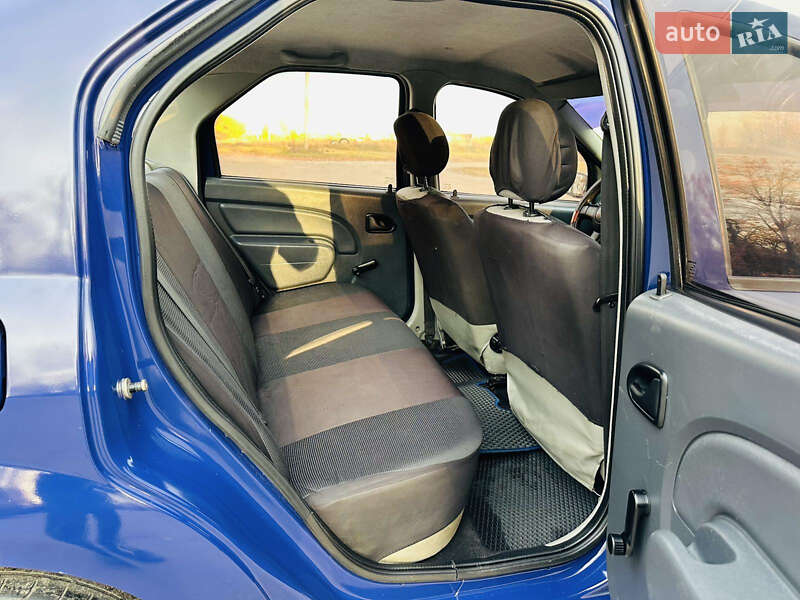 Седан Dacia Logan 2006 в Первомайске фото 18 Седан Dacia Logan 2006 в Первомайске