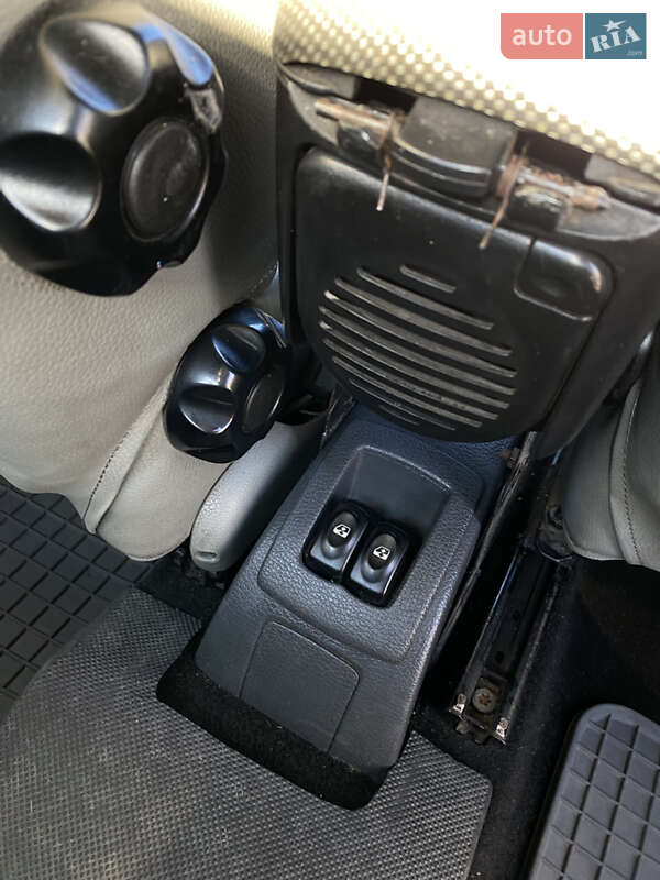 Седан Dacia Logan 2007 в Луцке