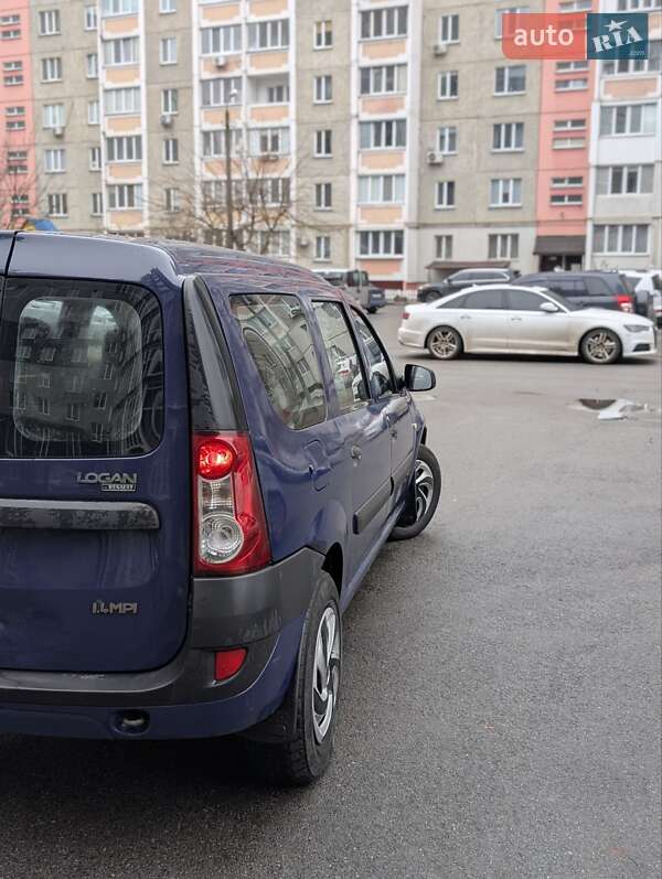 Седан Dacia Logan 2008 в Чернигове