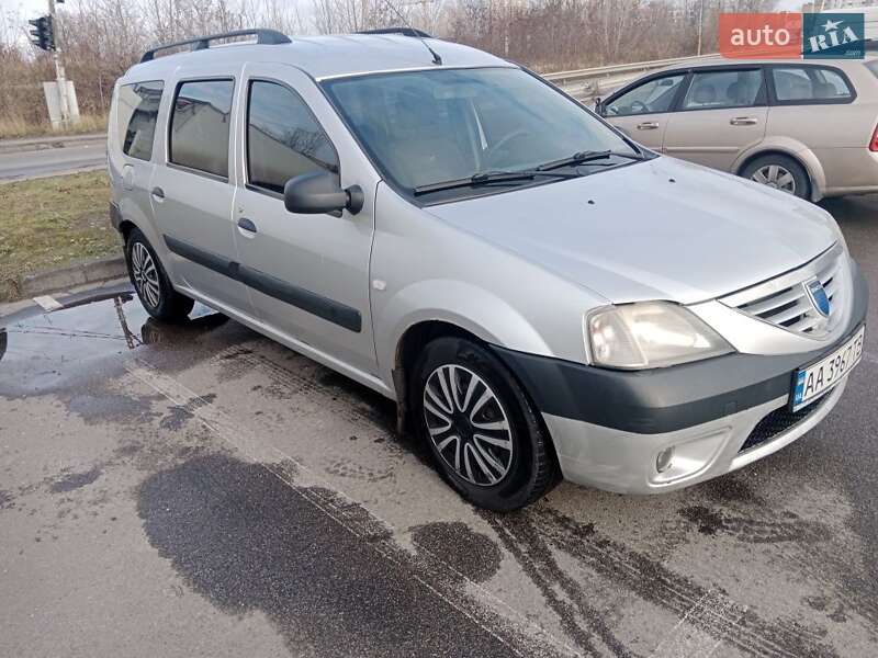 Седан Dacia Logan 2008 в Киеве