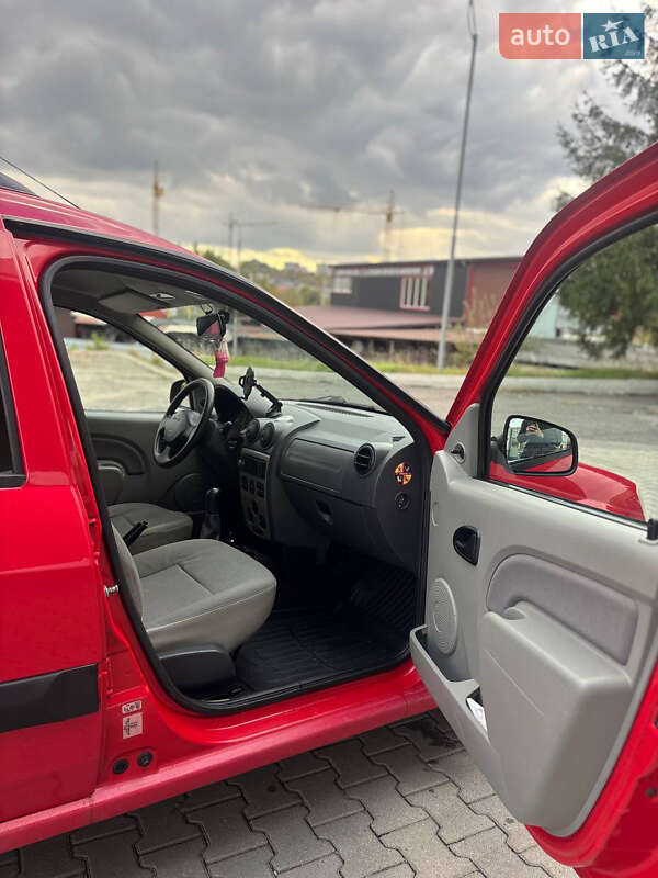 Седан Dacia Logan 2009 в Хмельницькому