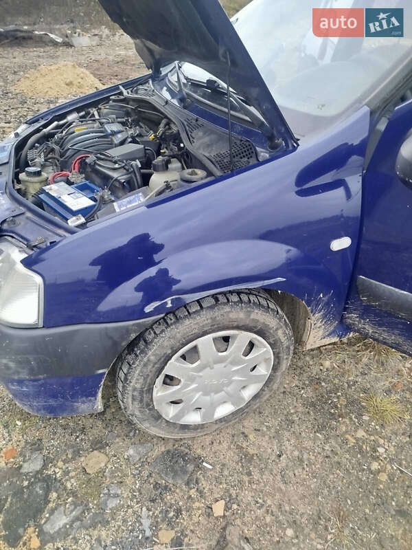 Седан Dacia Logan 2008 в Рівному