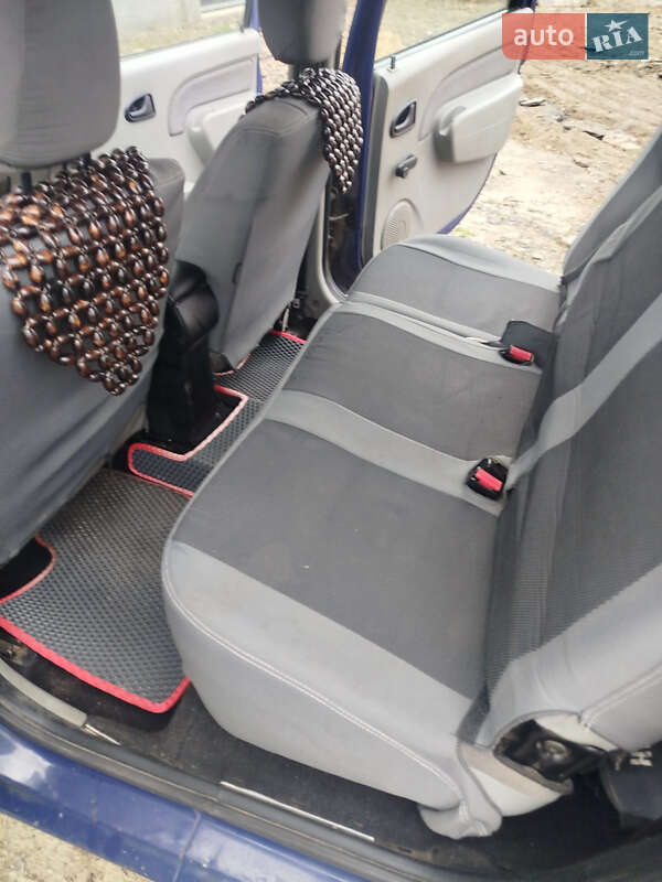 Седан Dacia Logan 2008 в Рівному