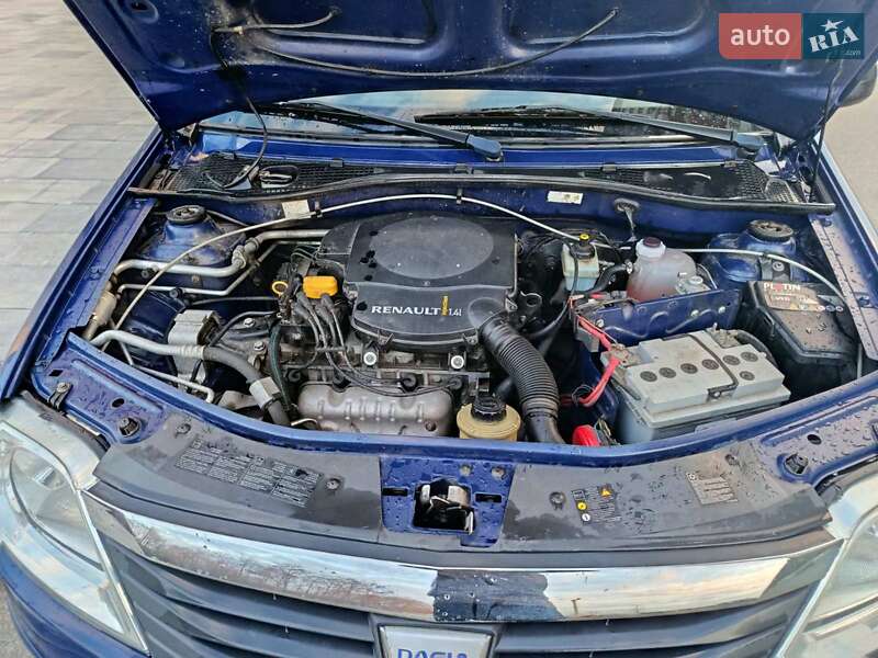 Седан Dacia Logan 2009 в Песочине