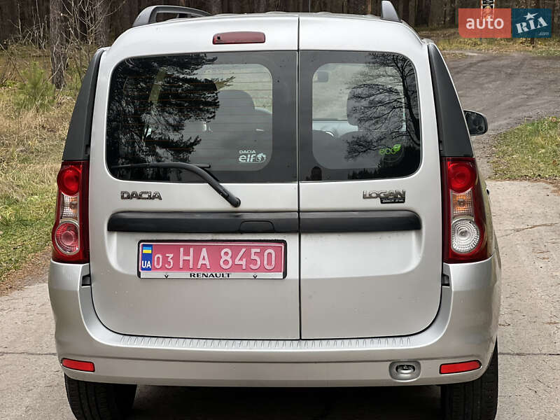 Седан Dacia Logan 2011 в Ковеле