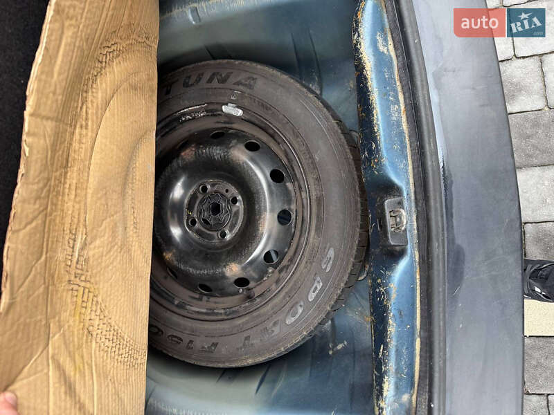 Седан Dacia Logan 2009 в Тернополе