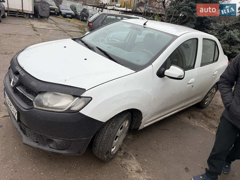 Седан Dacia Logan 2013 в Киеве