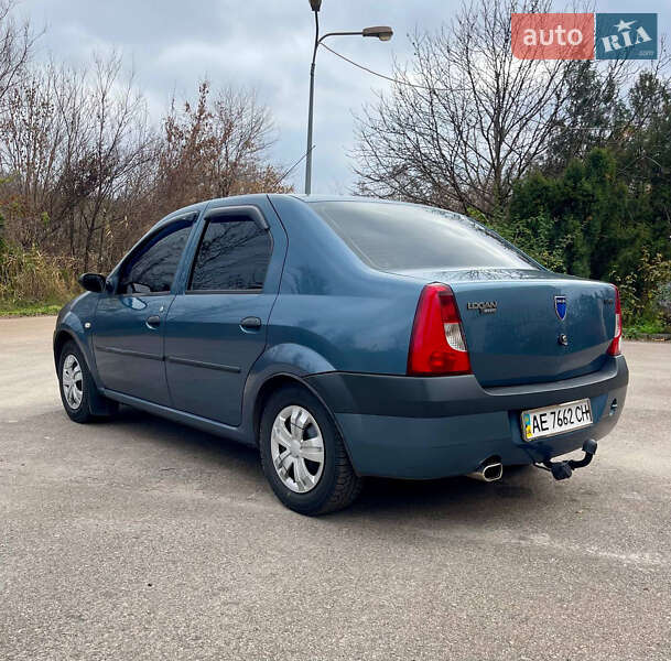 Седан Dacia Logan 2008 в Кривому Розі