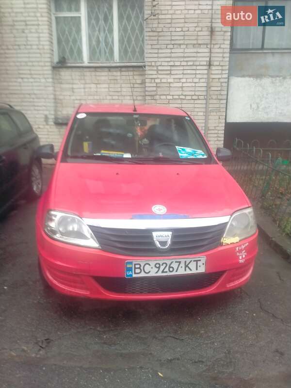 Седан Dacia Logan 2009 в Львові