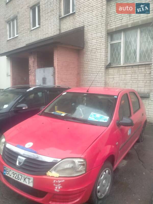 Седан Dacia Logan 2009 в Львові