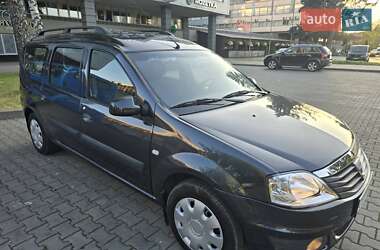 Седан Dacia Logan 2008 в Черновцах