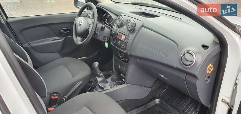 Седан Dacia Logan 2014 в Хмельницком