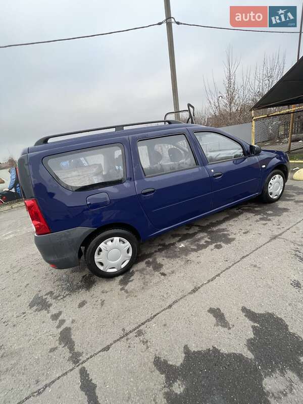 Седан Dacia Logan 2009 в Кривом Роге