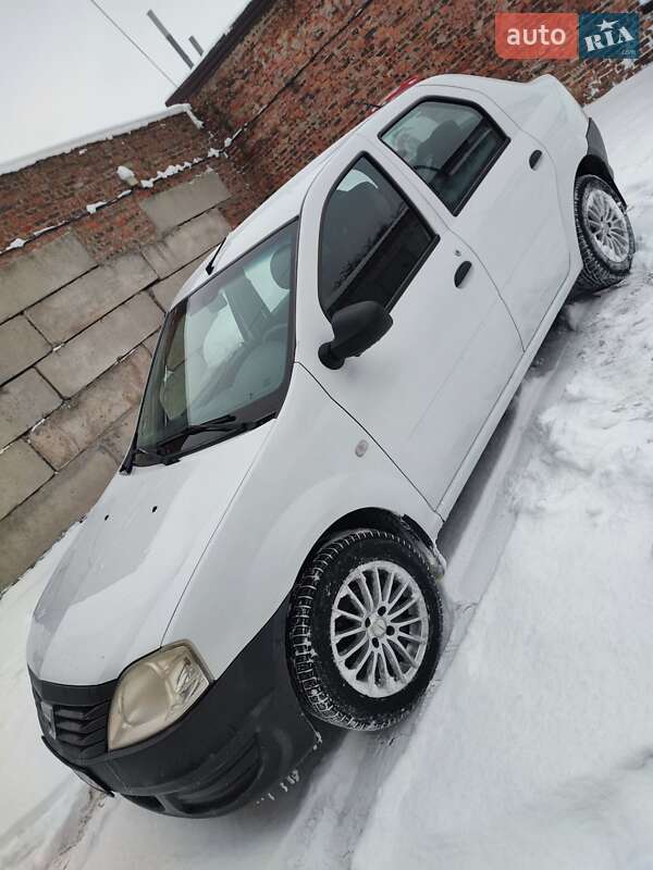 Седан Dacia Logan 2008 в Чернигове фото 4 Седан Dacia Logan 2008 в Чернигове