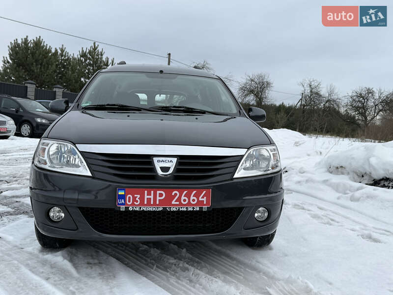 Седан Dacia Logan 2011 в Луцке