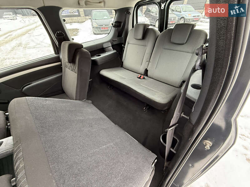 Седан Dacia Logan 2011 в Луцке