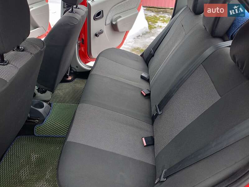 Седан Dacia Logan 2006 в Староконстантинове фото 9 Седан Dacia Logan 2006 в Староконстантинове