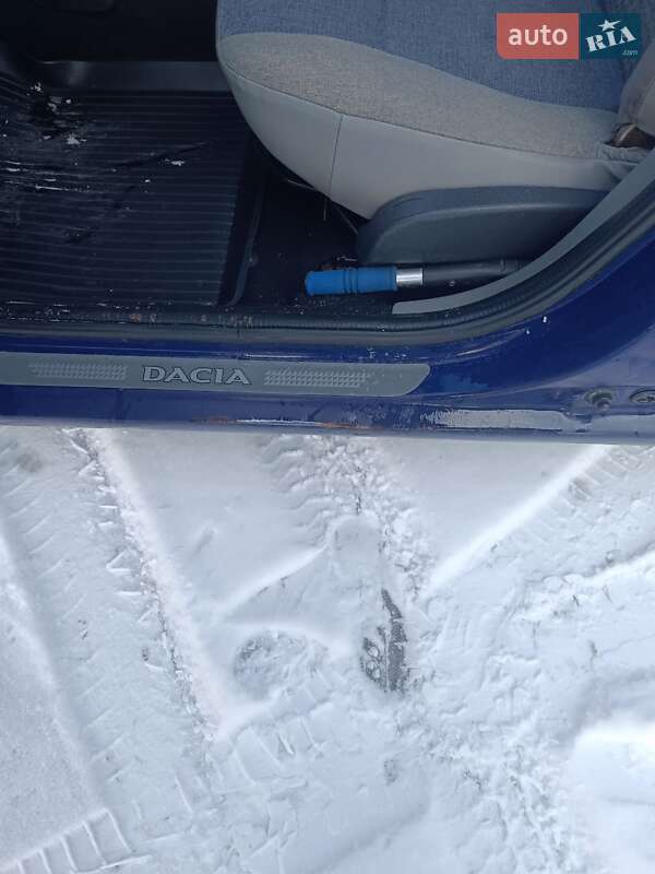 Седан Dacia Logan 2008 в Николаеве