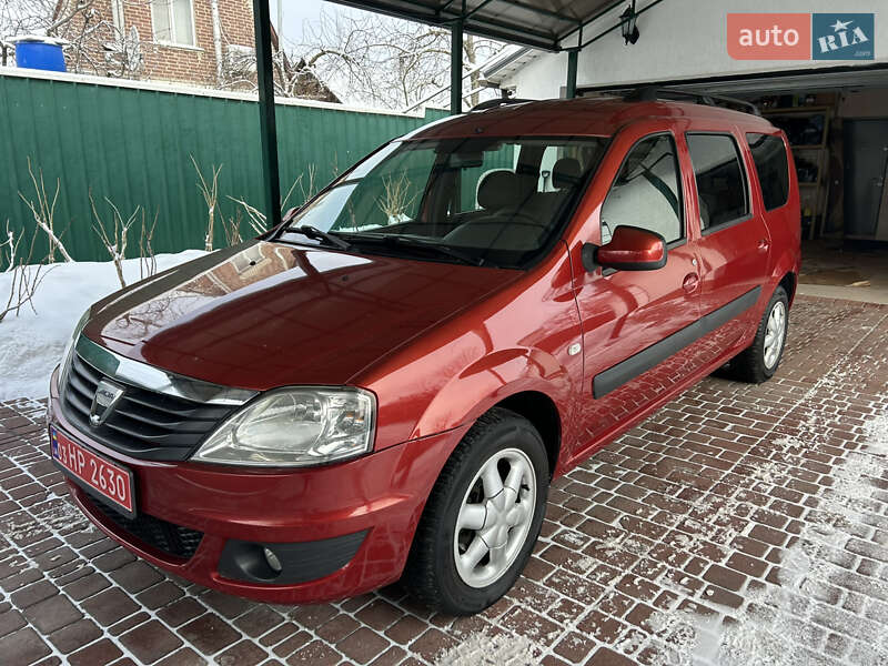 Седан Dacia Logan 2011 в Белой Церкви