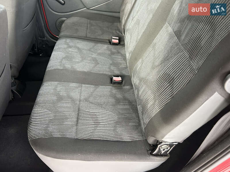 Седан Dacia Logan 2011 в Белой Церкви