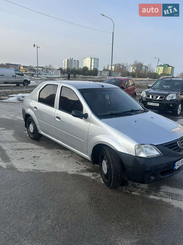 Dacia Logan 2006