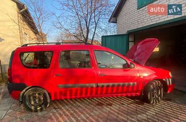 Седан Dacia Logan 2008 в Новояворовске