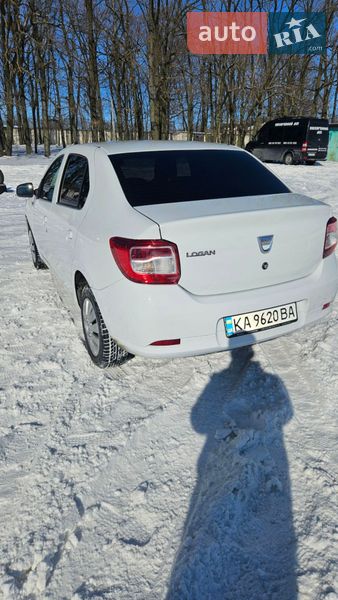 Седан Dacia Logan 2015 в Умани