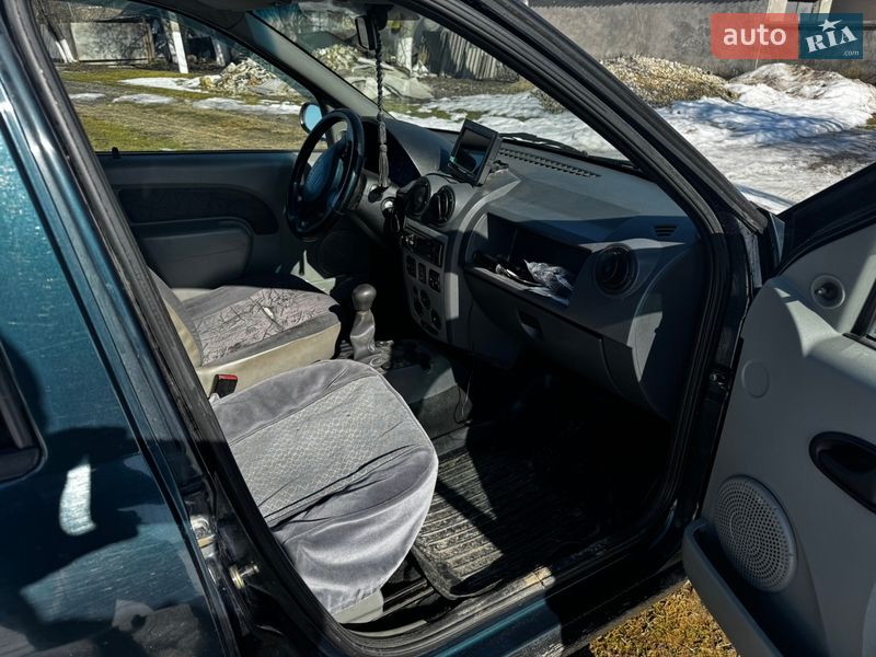 Седан Dacia Logan 2006 в Каменец-Подольском