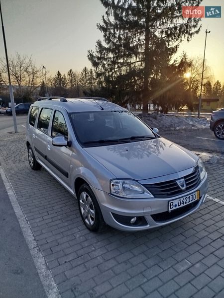 Dacia Logan 2012