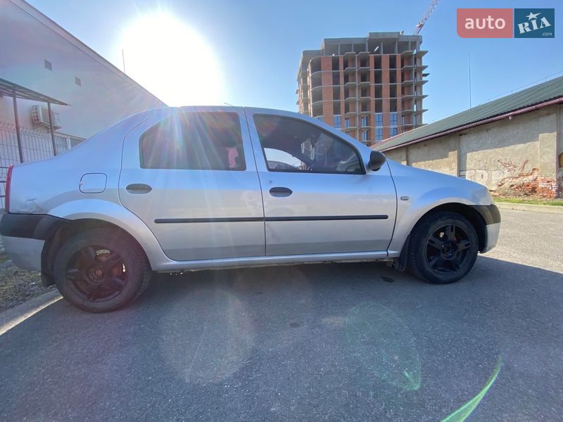 Седан Dacia Logan 2007 в Ужгороде