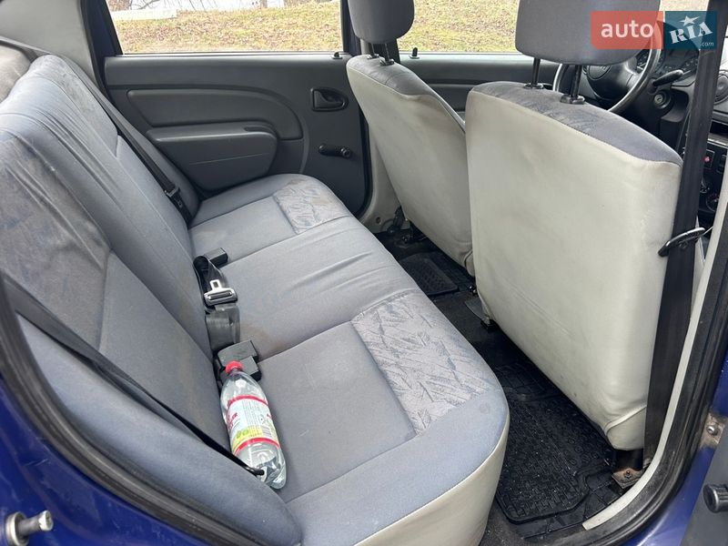 Седан Dacia Logan 2007 в Києві