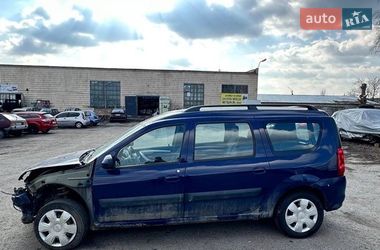Седан Dacia Logan 2010 в Мироновке