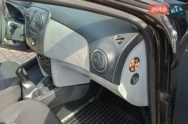 Седан Dacia Logan 2013 в Ивано-Франковске