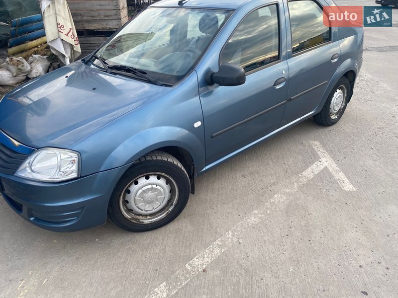 Седан Dacia Logan 2008 в Києві