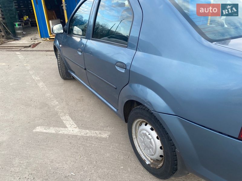 Седан Dacia Logan 2008 в Києві