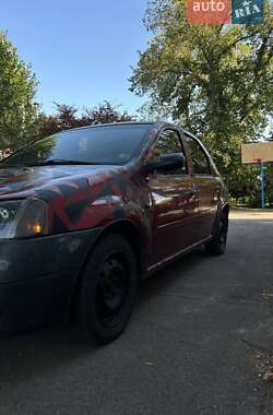 Седан Dacia Logan 2006 в Золотоноші