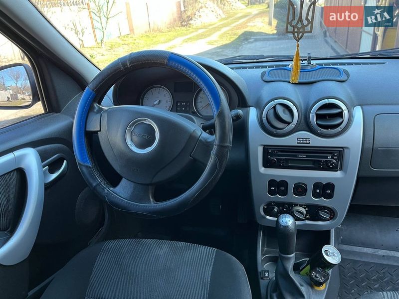 Седан Dacia Logan 2010 в Харкові
