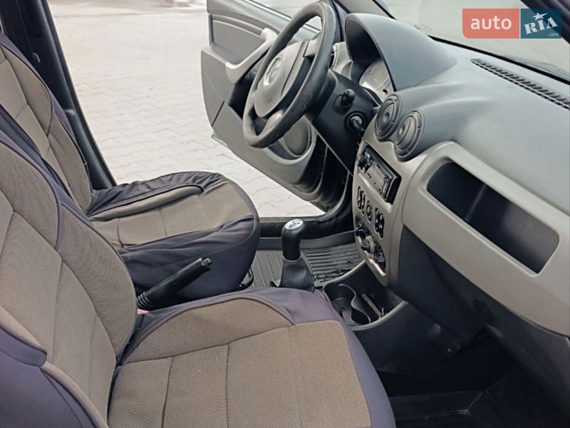 Седан Dacia Logan 2008 в Буче