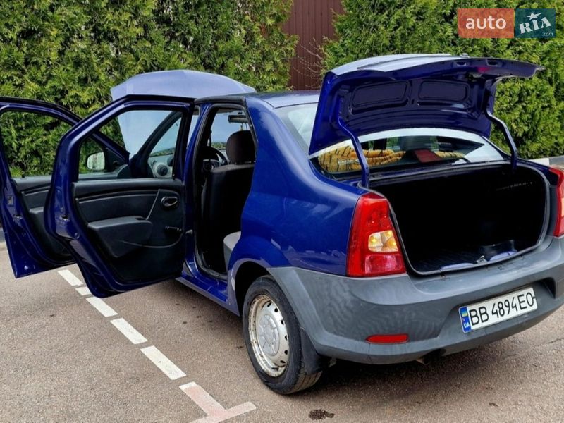 Седан Dacia Logan 2009 в Пісочині