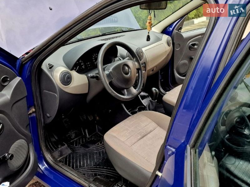Седан Dacia Logan 2009 в Пісочині