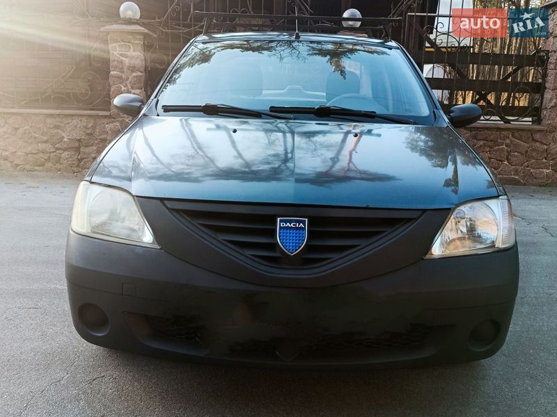 Седан Dacia Logan 2007 в Києві