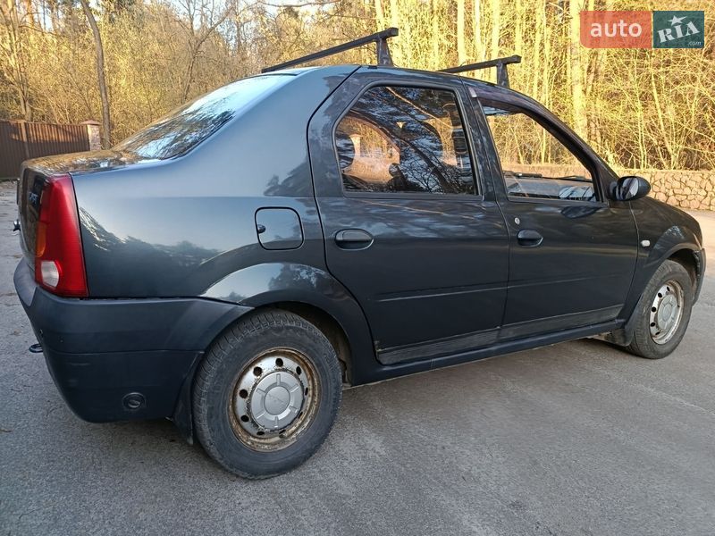 Седан Dacia Logan 2007 в Києві