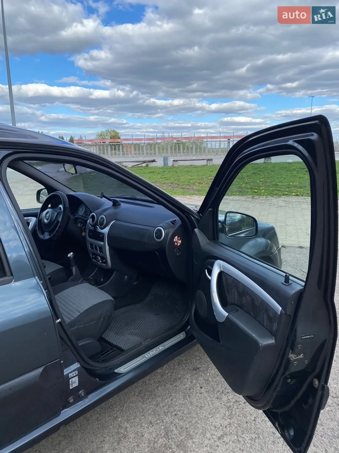2010 Dacia Logan - мініатюра 32