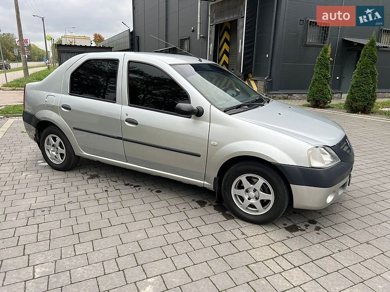 Седан Dacia Logan 2006 в Ивано-Франковске