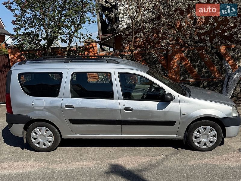 Седан Dacia Logan 2007 в Киеве