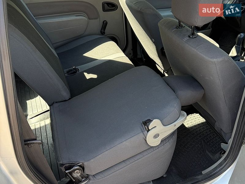 Седан Dacia Logan 2007 в Киеве