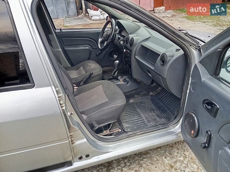 Седан Dacia Logan 2006 в Каменец-Подольском