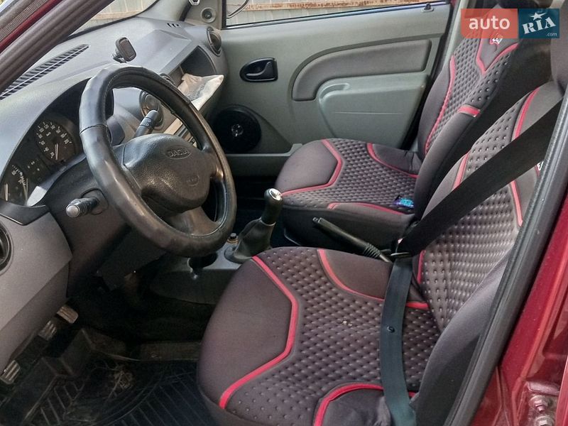 Седан Dacia Logan 2006 в Ивано-Франковске