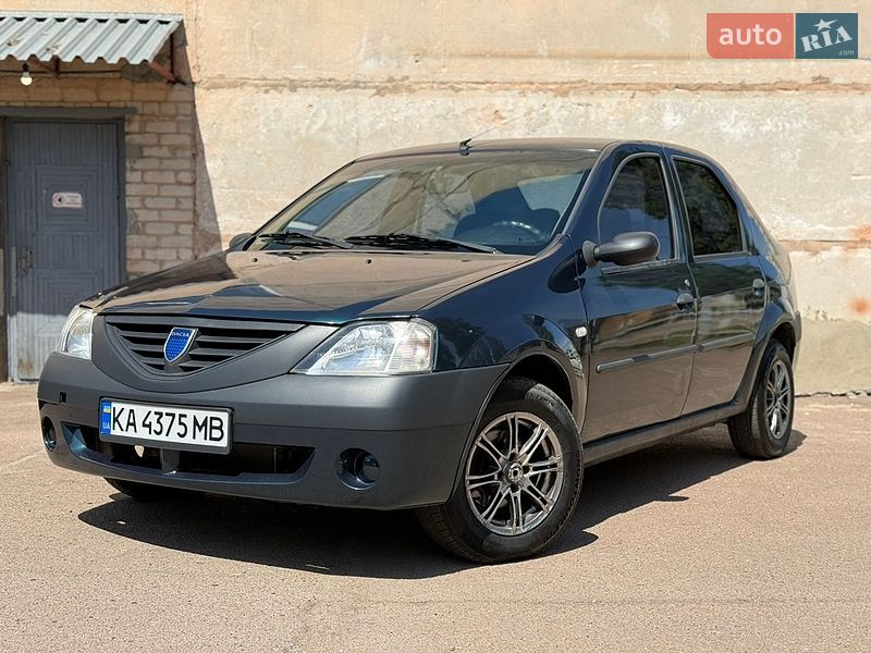 Седан Dacia Logan 2006 в Киеве